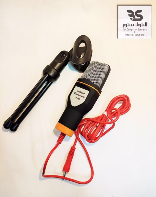 ميكروفون مكثف SF-666 بلون أسود مع حامل وكابل أحمر، مثالي لتسجيل الصوت والبودكاست بجودة عالية. البتول ستور