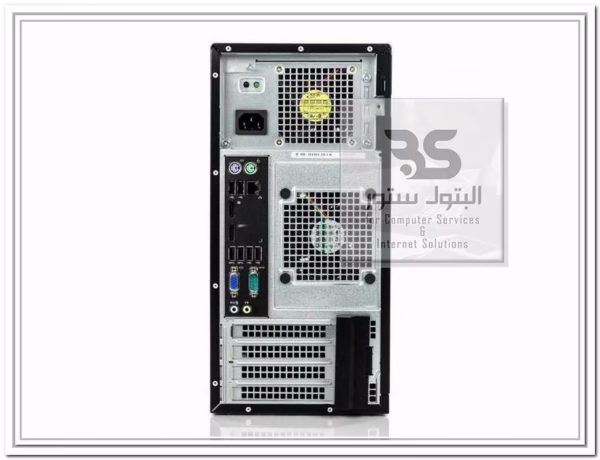 منظر خلفي لجهاز Case Dell 7020 Tower، يُظهر التصميم المتين والمنافذ المتعددة، مثالي لمهام الكمبيوتر اليومية بكل سهولة. البتول ستور